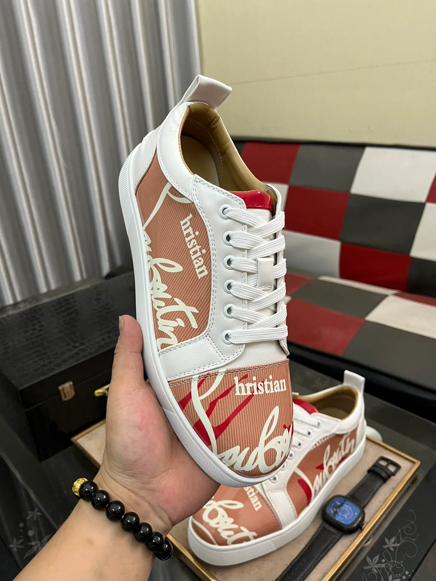 Men's men's shoes💰458⌚️⌚️christian louboutin (CL red sole shoes) counter hot diamond series, casual sneakers📢 📢 📢 Exclusive hot style release🎈🎈💪Movable latex feet👻Finished outsole line [Deyi] Global supply😝 [Top version]: Original imported cowhide upper, top original leather lining, original open-molded TPU outsole, original 1:1 detail processing, original shoe last, large number of ready-made code numbers: 38-44